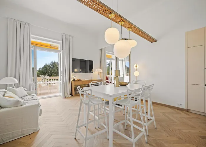 Terrasse D'azur - Sea View - Parking - Near Monaco - Private Park - Marques