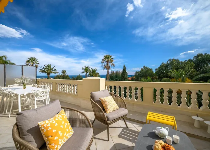 Terrasse D'azur - Sea View - Parking - Near Monaco - Private Park - Marques Ментона